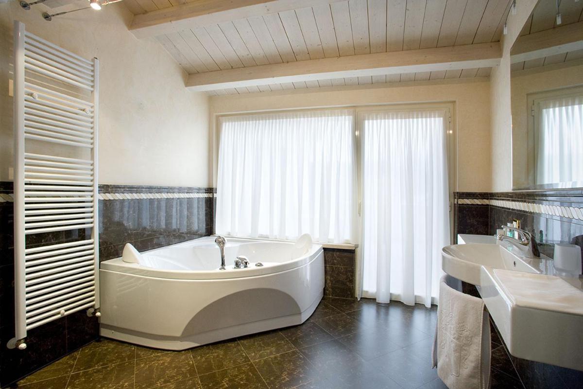 Monastero Resort & Spa Soiano Del Lago Exteriér fotografie