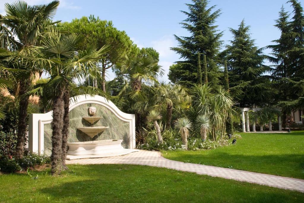 Monastero Resort & Spa Soiano Del Lago Exteriér fotografie